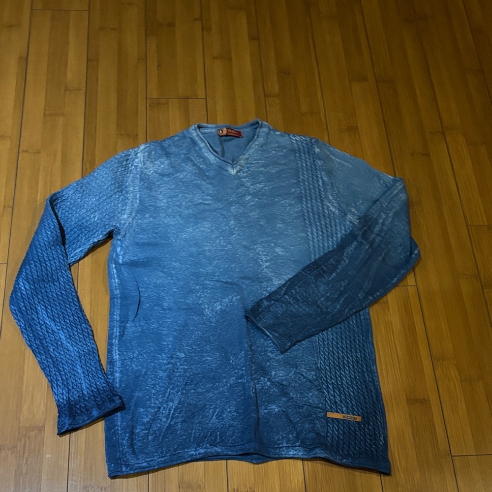 Celeste V-Neck Sweater in Deep Blue